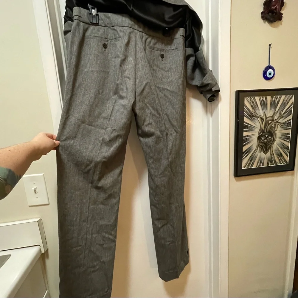 Club Monaco Grey Tailored Suit Set - Picture 14 of 16